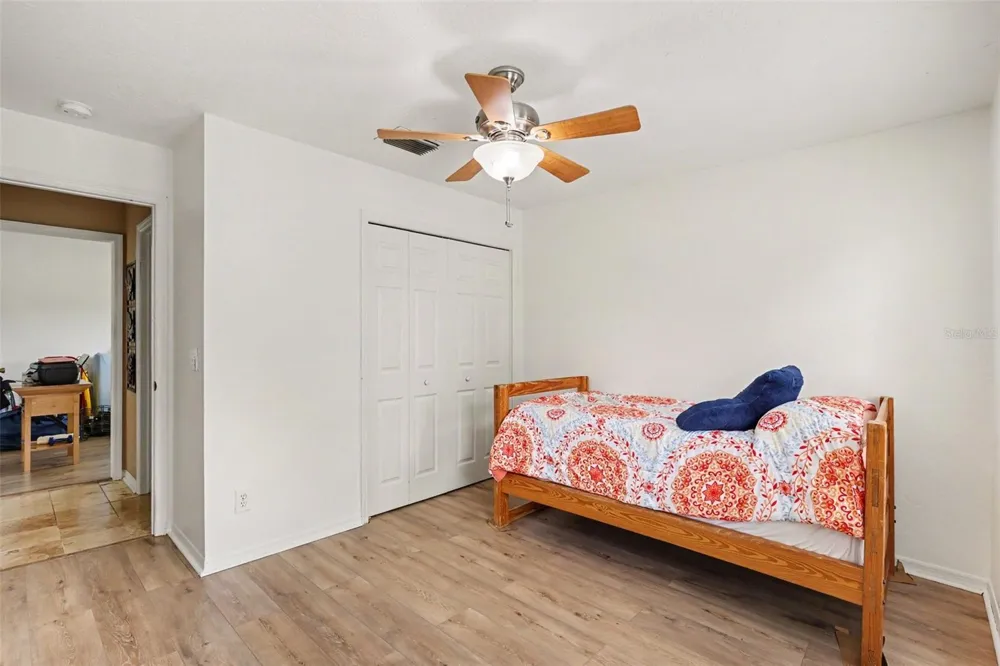 1102 VINETREE DRIVE Brandon, FL 33510
