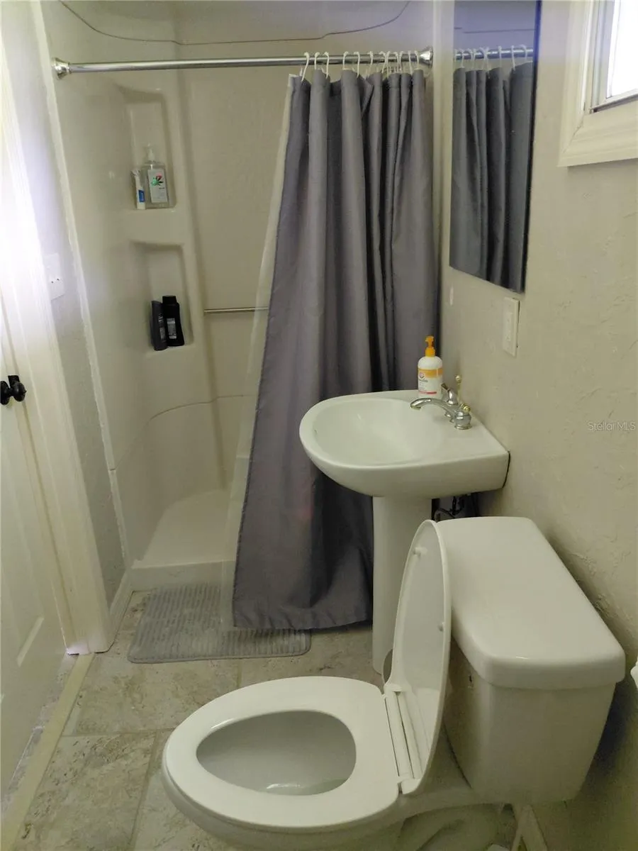 1303 CLUB LANE Lorida, FL 33857