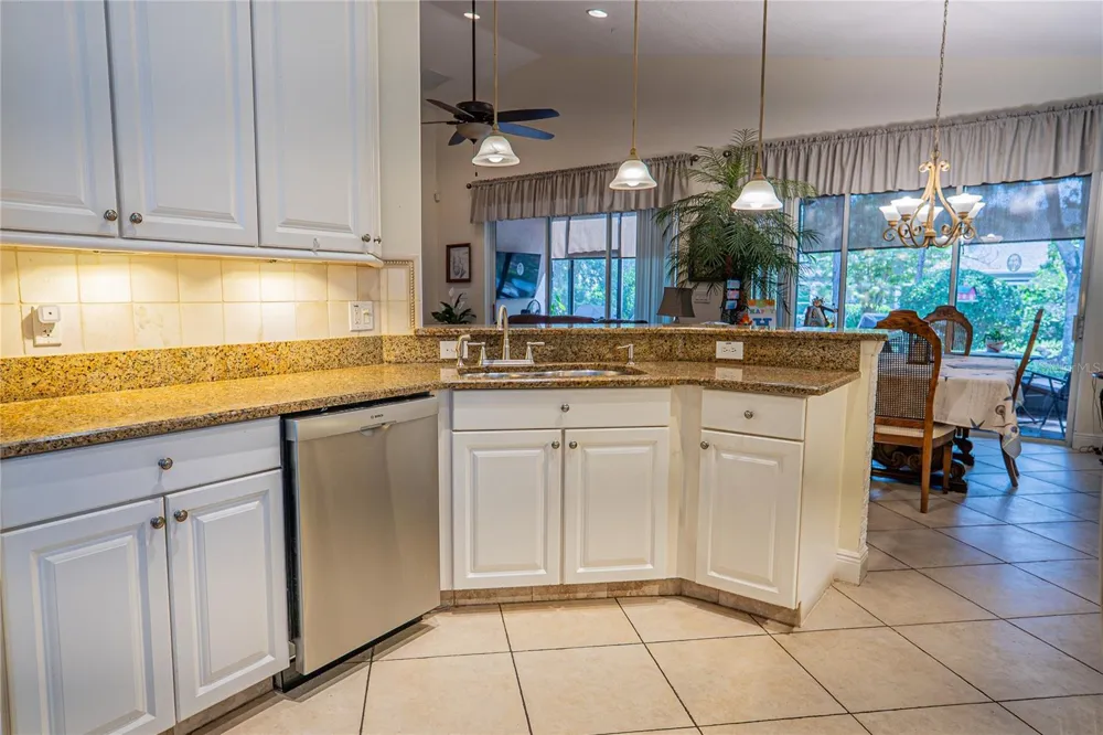 134 FLAME VINE WAY Groveland, FL 34736