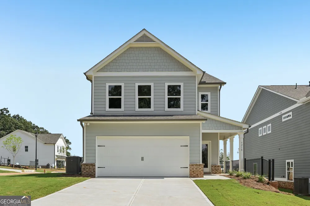 5218 Trace View DR Flowery Branch, GA 30542