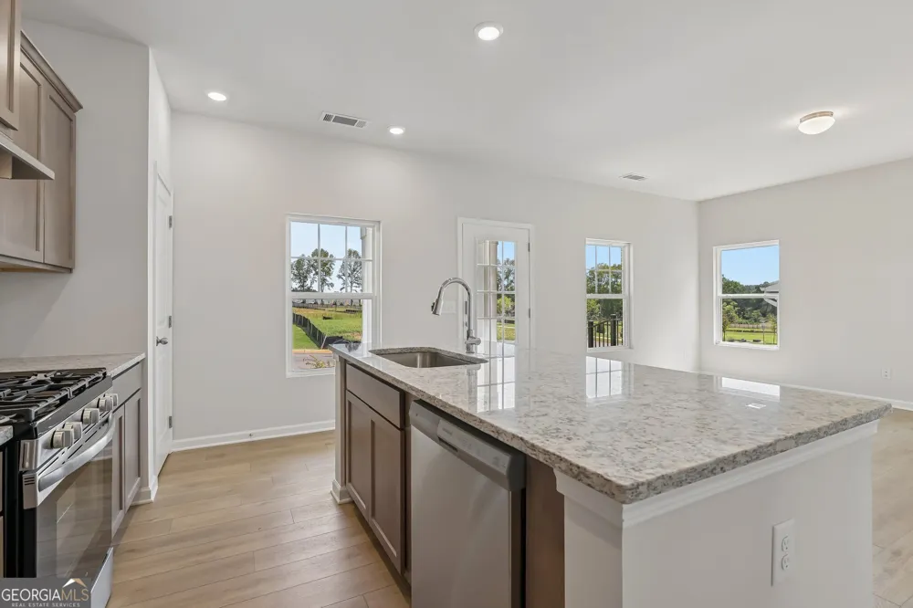 5218 Trace View DR Flowery Branch, GA 30542