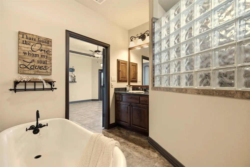 116 Sarahs Lane Liberty Hill, TX 78642