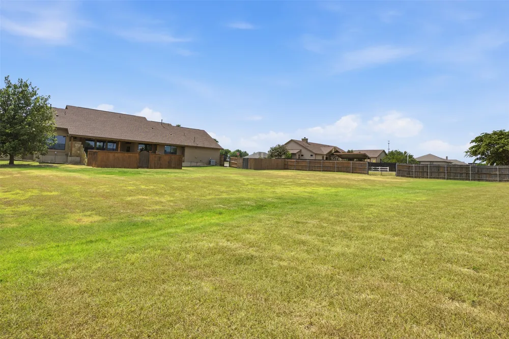 116 Sarahs Lane Liberty Hill, TX 78642