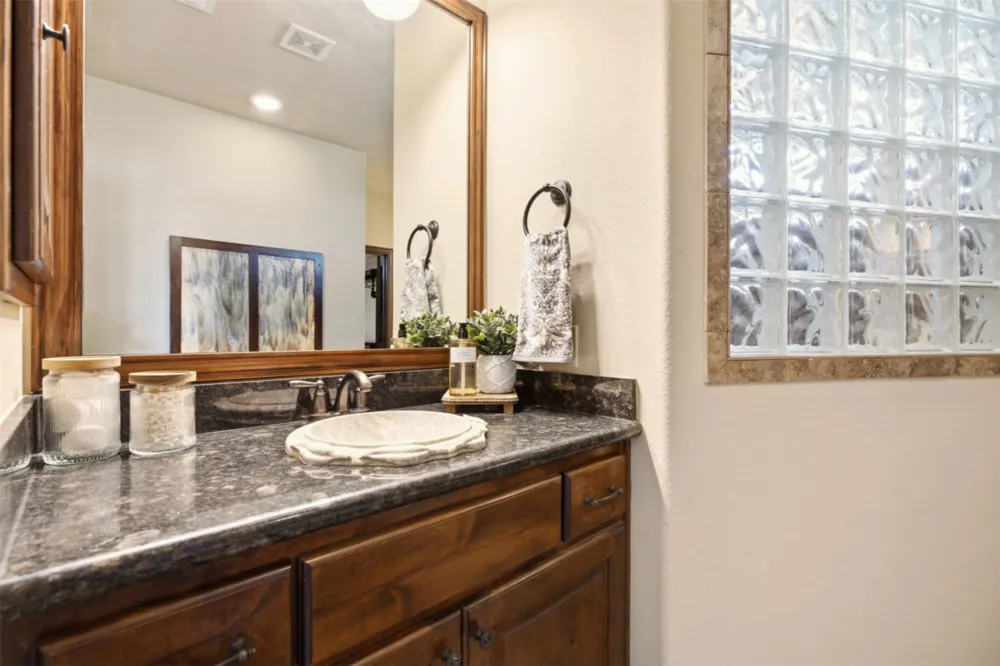 116 Sarahs Lane Liberty Hill, TX 78642