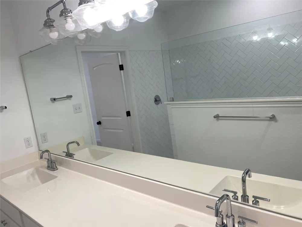 115 Lyrebird Lane Hutto, TX 78634