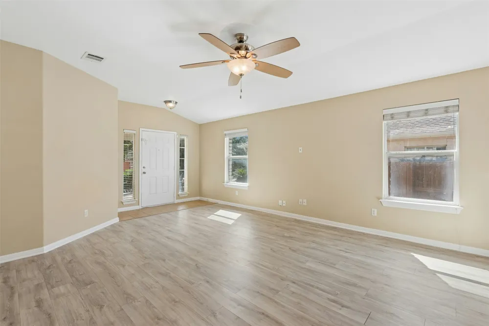 305 Verano Drive Kyle, TX 78640