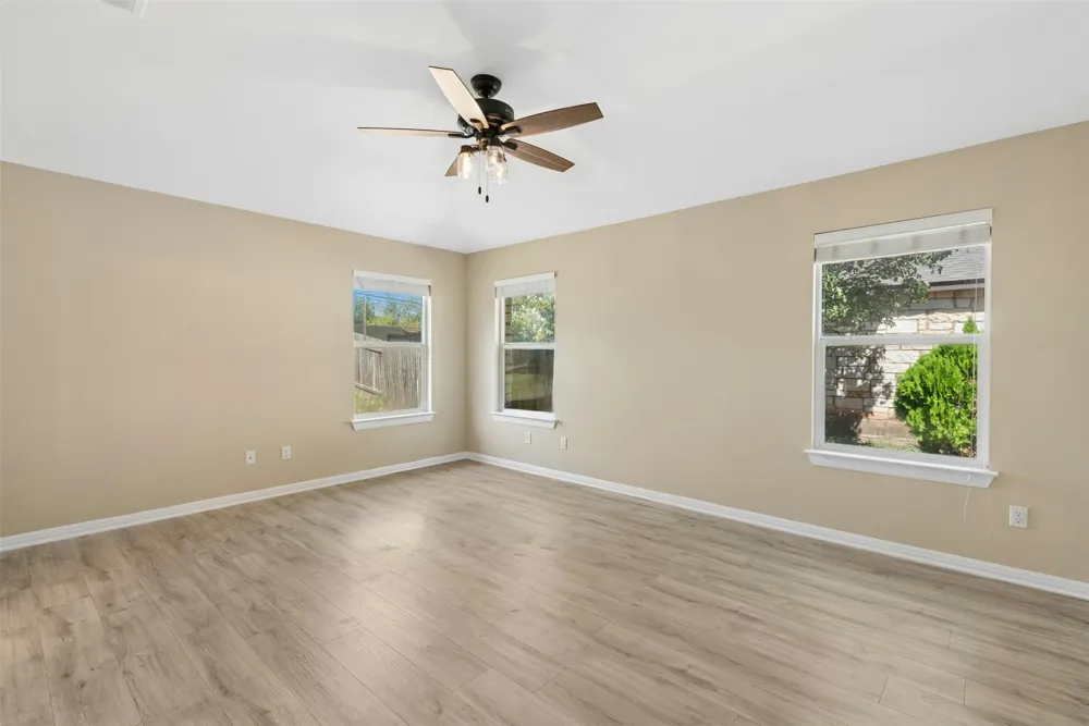 305 Verano Drive Kyle, TX 78640