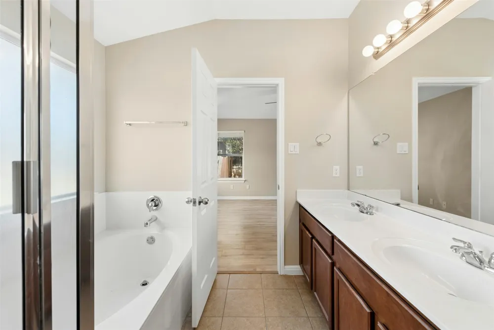 305 Verano Drive Kyle, TX 78640