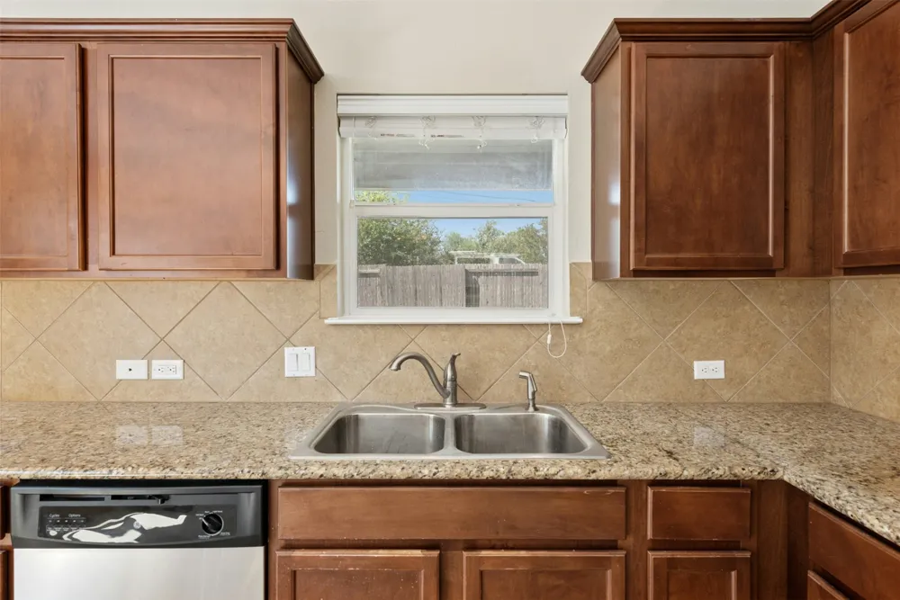 305 Verano Drive Kyle, TX 78640