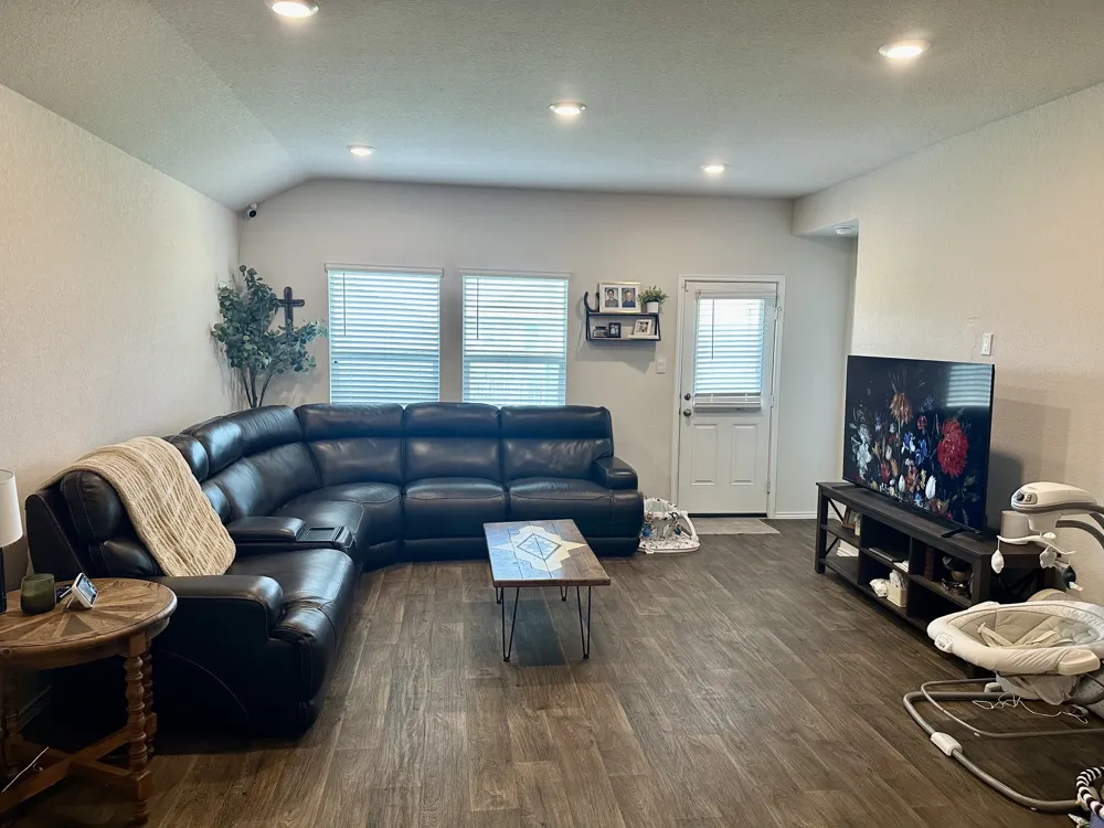 1733 James Street New Braunfels, TX 78130