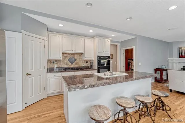 3164 Greensborough Drive Highlands Ranch, CO 80129