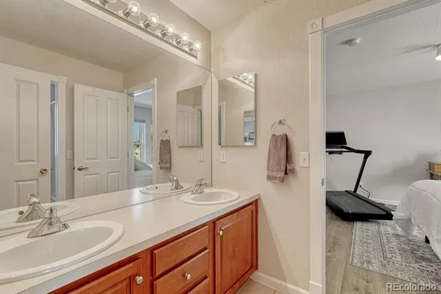 3164 Greensborough Drive Highlands Ranch, CO 80129