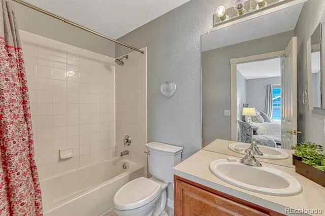 3164 Greensborough Drive Highlands Ranch, CO 80129
