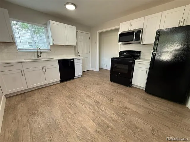 940 Moline Street Aurora, CO 80010