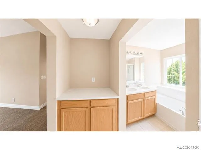 2123 E 100th Place Thornton, CO 80229