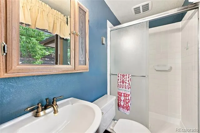6352 Starlight Drive Morrison, CO 80465