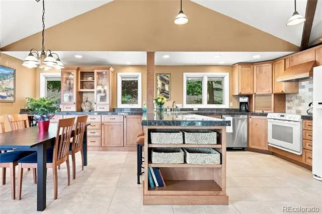 6352 Starlight Drive Morrison, CO 80465