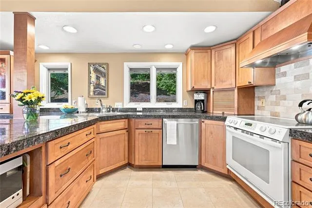 6352 Starlight Drive Morrison, CO 80465