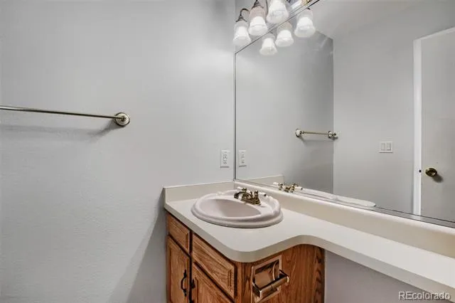 11703 E Cornell Circle Aurora, CO 80014