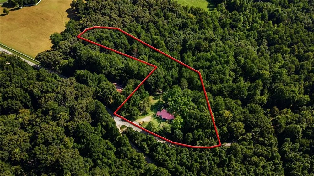 10740 Highway 197 Clarkesville, GA 30523