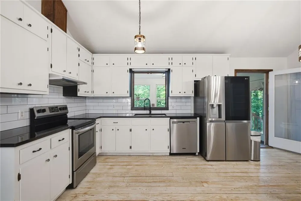 10740 Highway 197 Clarkesville, GA 30523