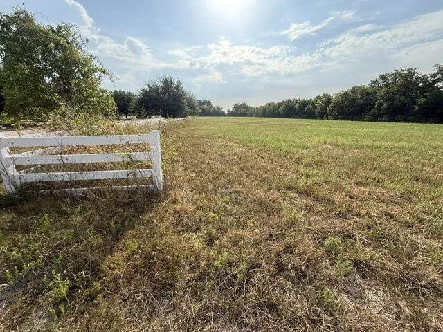 3 St. James Alley Sunnyvale, TX 75182