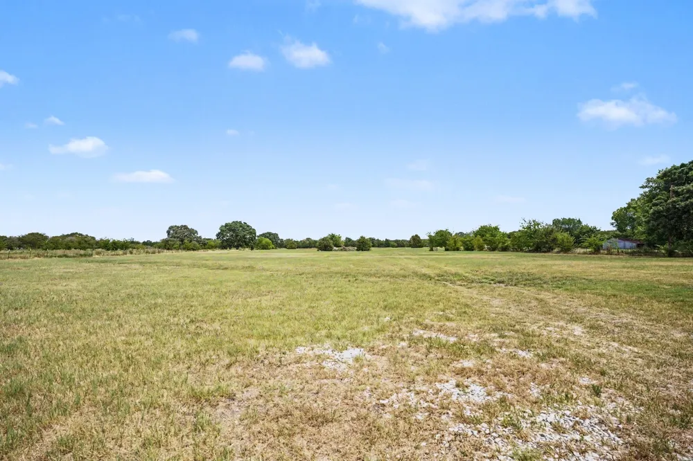 11684 CR 313 Terrell, TX 75161