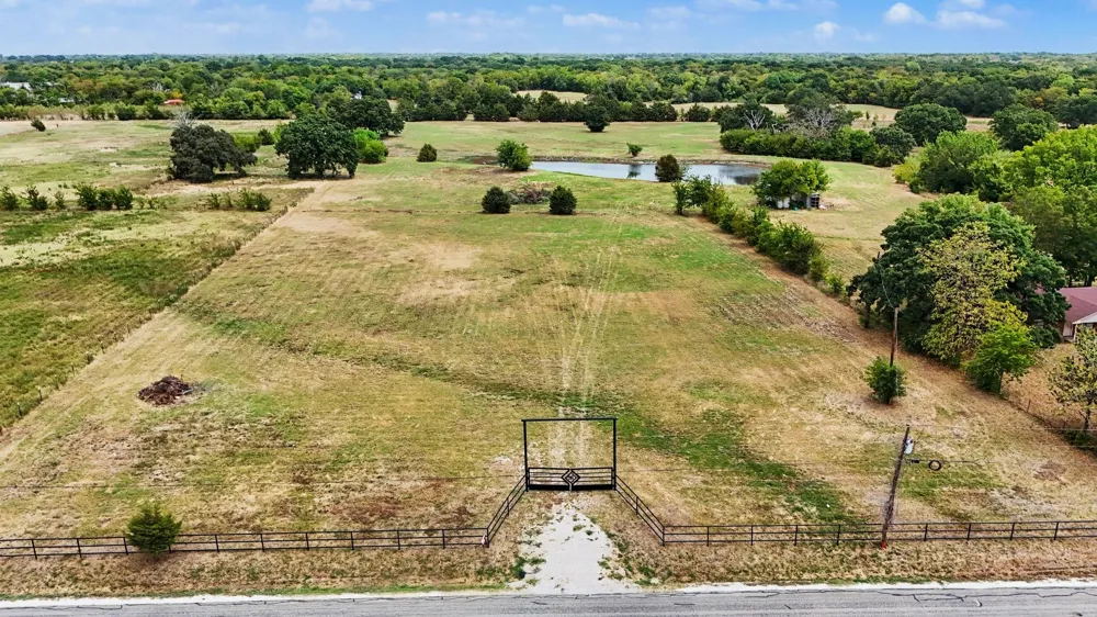 11684 CR 313 Terrell, TX 75161