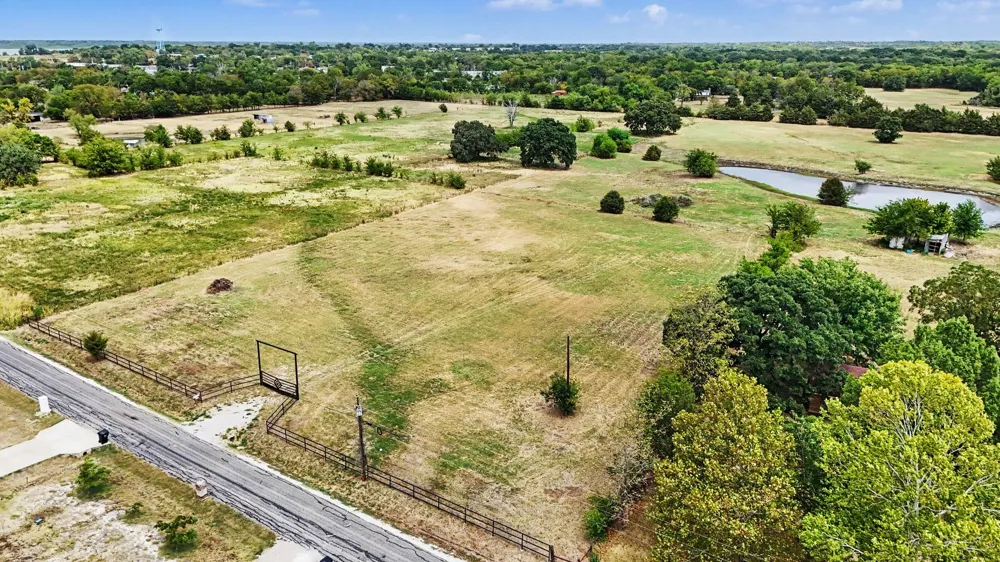 11684 CR 313 Terrell, TX 75161