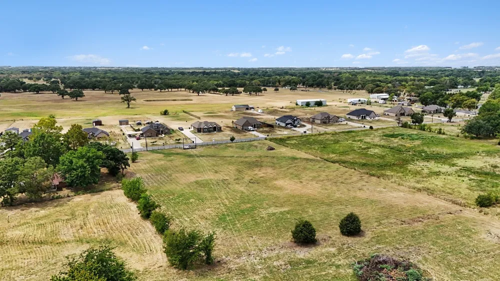 11684 CR 313 Terrell, TX 75161