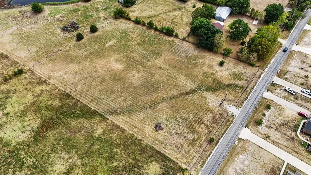 11684 CR 313 Terrell, TX 75161