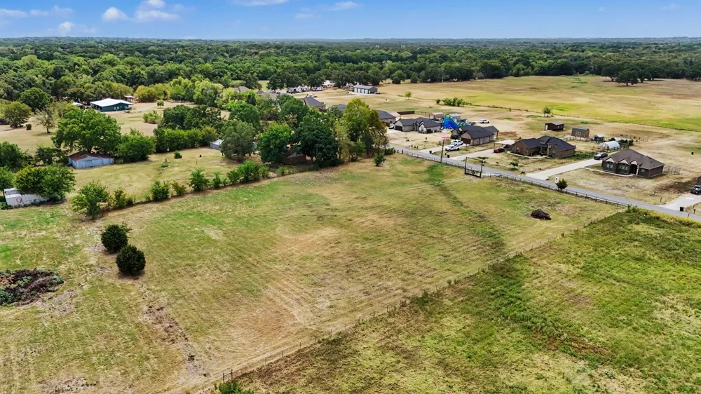 11684 CR 313 Terrell, TX 75161