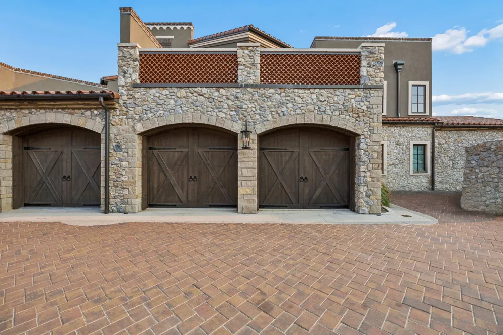 74 Cortes Drive Westlake, TX 76262