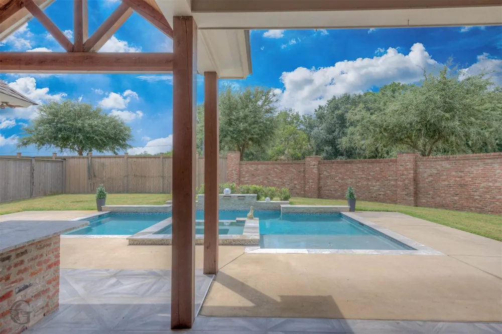 110 Overbrook Lane Bossier City, LA 71111