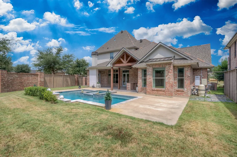 110 Overbrook Lane Bossier City, LA 71111