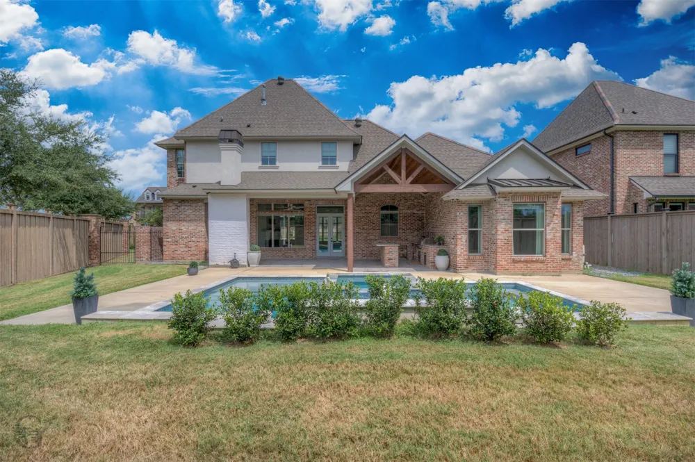 110 Overbrook Lane Bossier City, LA 71111