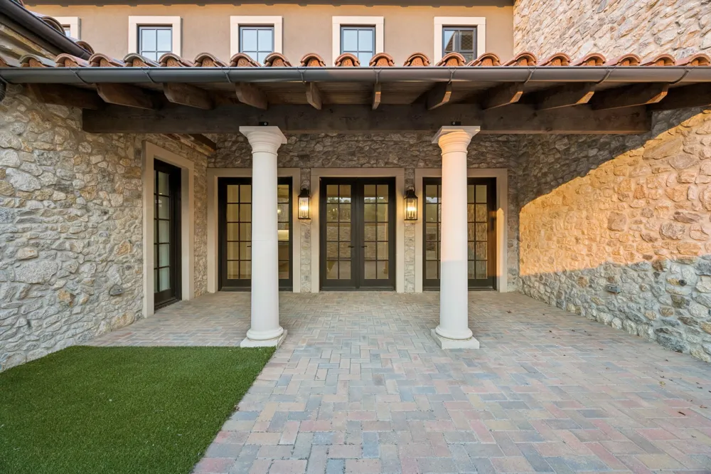 76 Cortes Drive Westlake, TX 76262
