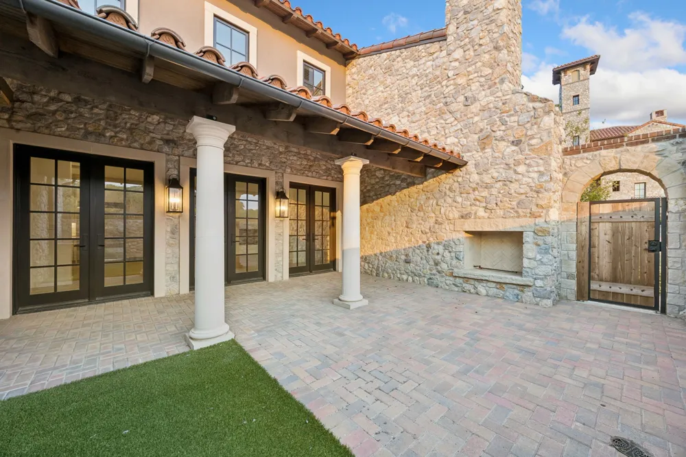 76 Cortes Drive Westlake, TX 76262