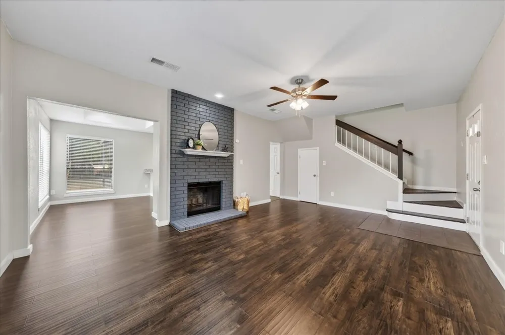 3024 Roxboro Road Euless, TX 76039