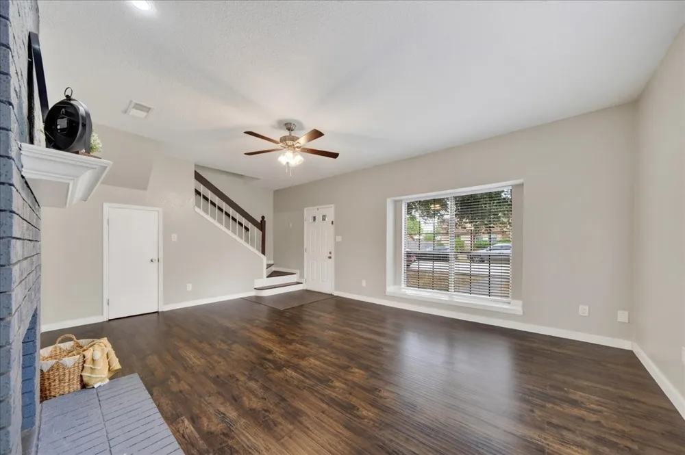 3024 Roxboro Road Euless, TX 76039