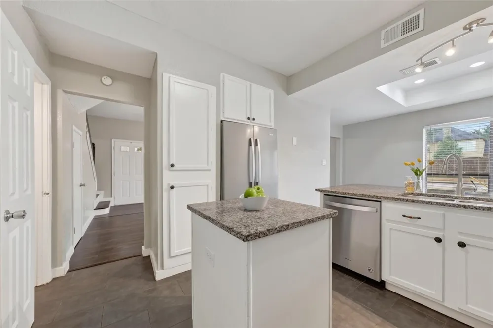3024 Roxboro Road Euless, TX 76039