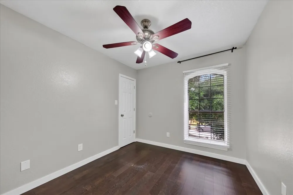 3024 Roxboro Road Euless, TX 76039