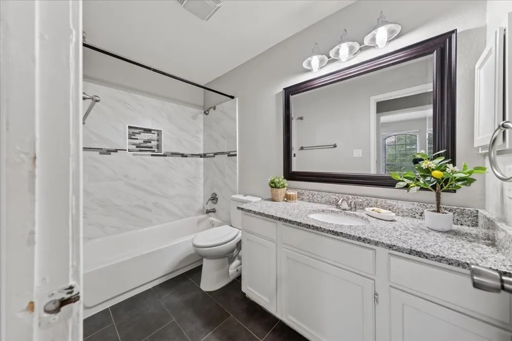 3024 Roxboro Road Euless, TX 76039