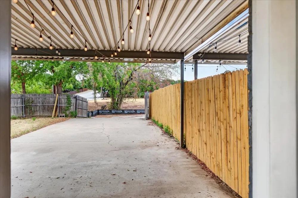 3024 Roxboro Road Euless, TX 76039