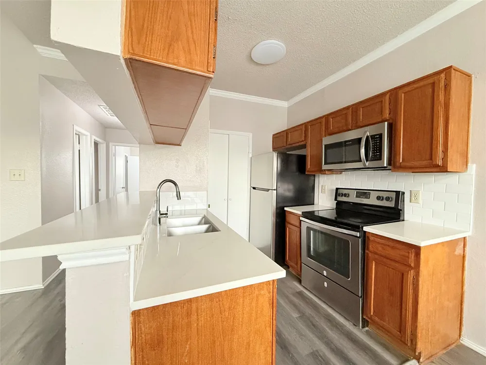 4115 Esters Road #704 Irving, TX 75038