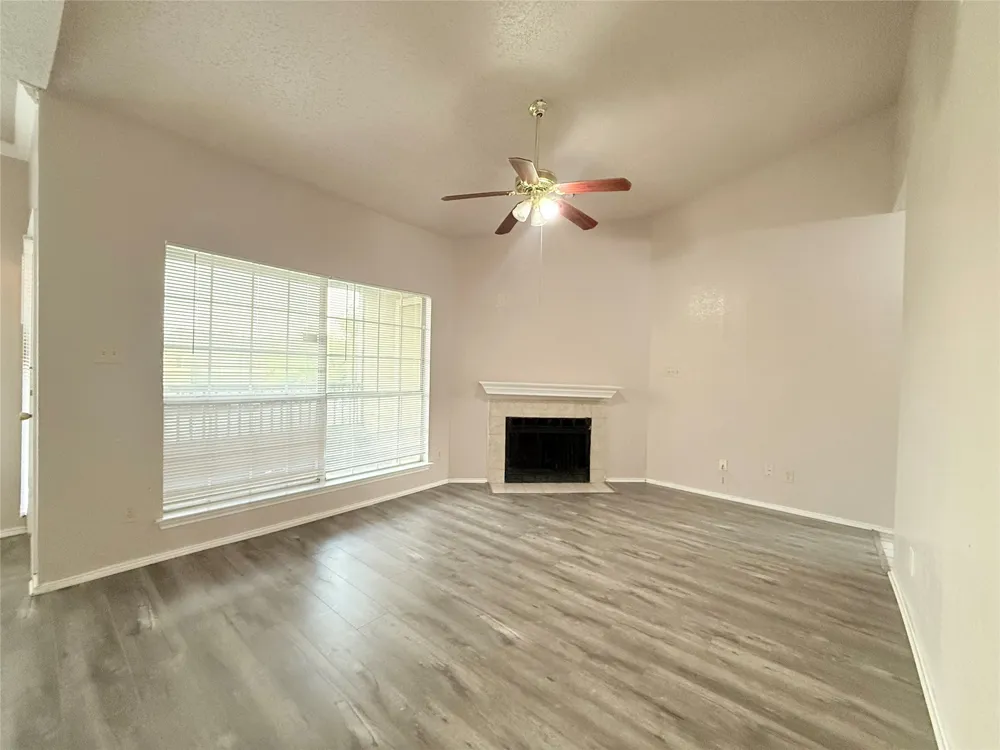 4115 Esters Road #704 Irving, TX 75038