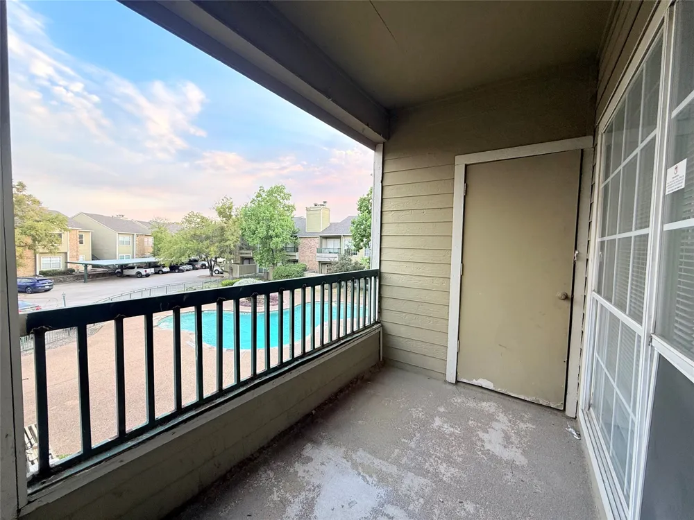4115 Esters Road #704 Irving, TX 75038