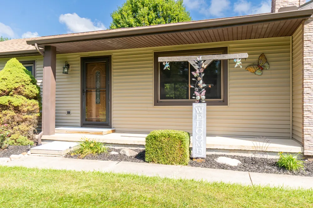 8151 Joda Drive Brighton, MI 48114