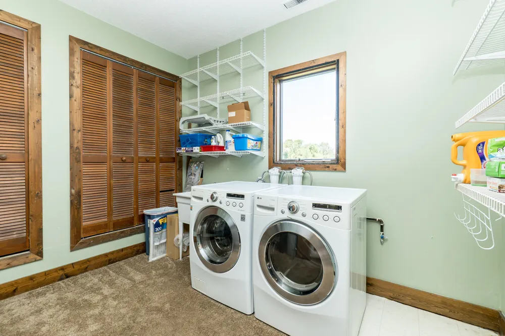 8151 Joda Drive Brighton, MI 48114