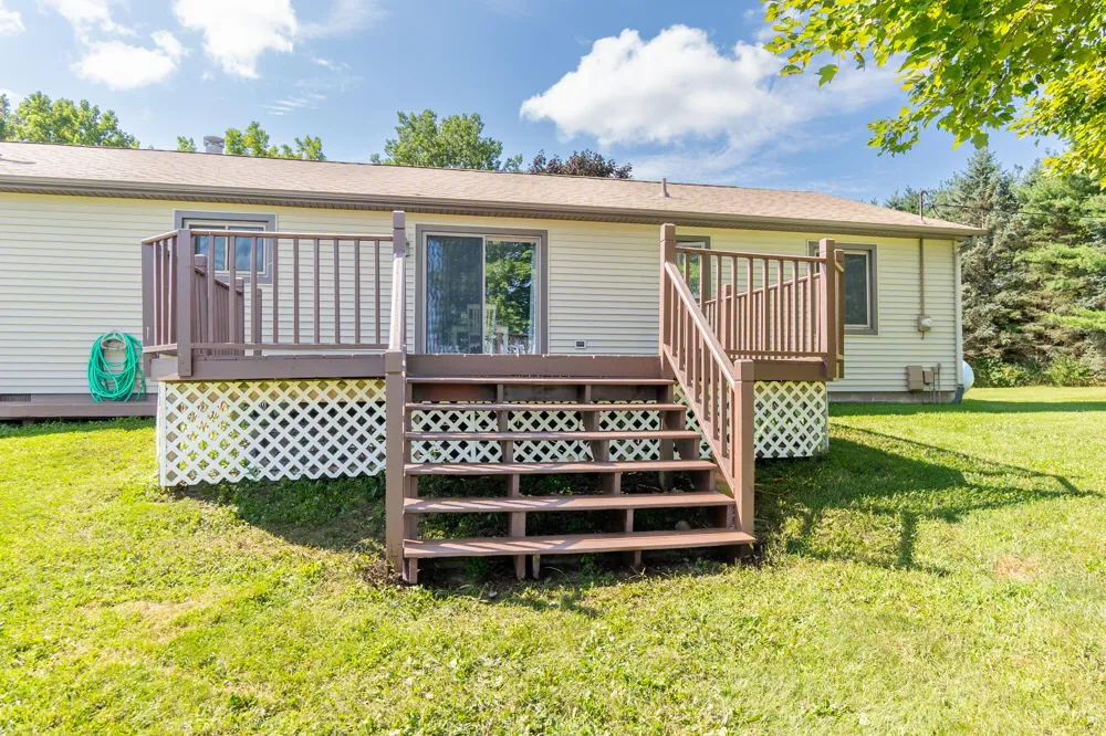 8151 Joda Drive Brighton, MI 48114